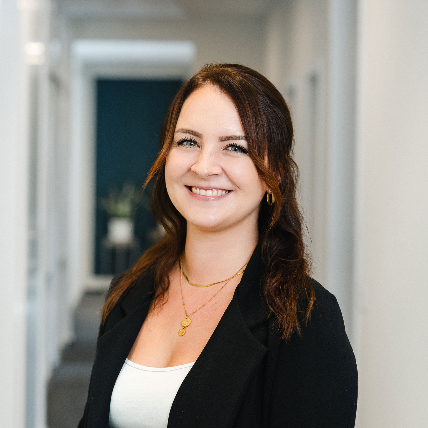 Mitarbeiterin der Kanzlei Lotz und Partner