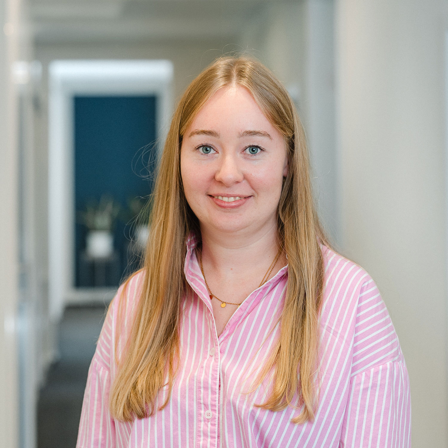 Mitarbeiterin der Kanzlei Lotz und Partner